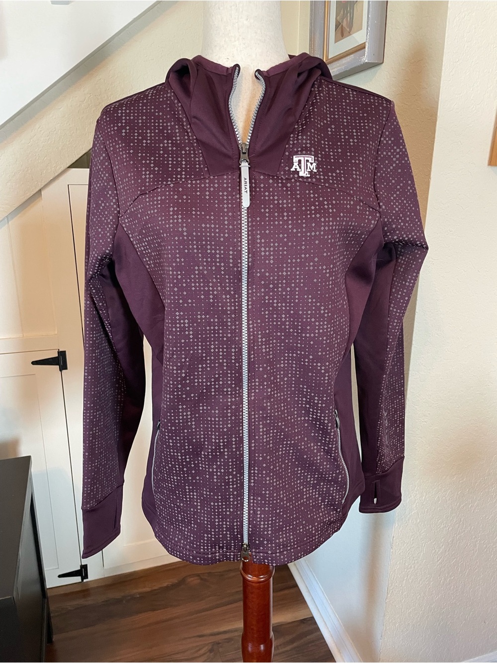 AriatTEK Women's Texas A&M Equestrian Full Zip Maroon Patterned Jacket L